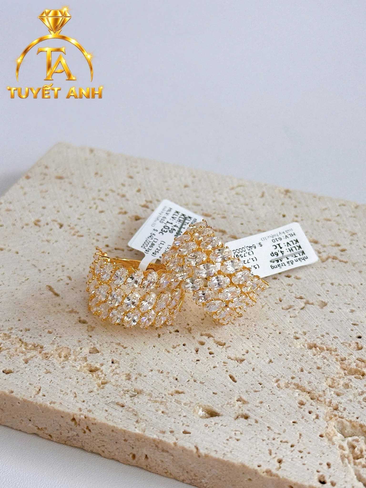 Nhẫn vàng 610