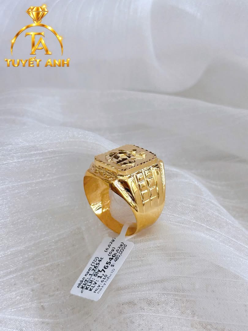 Nhẫn vàng 610