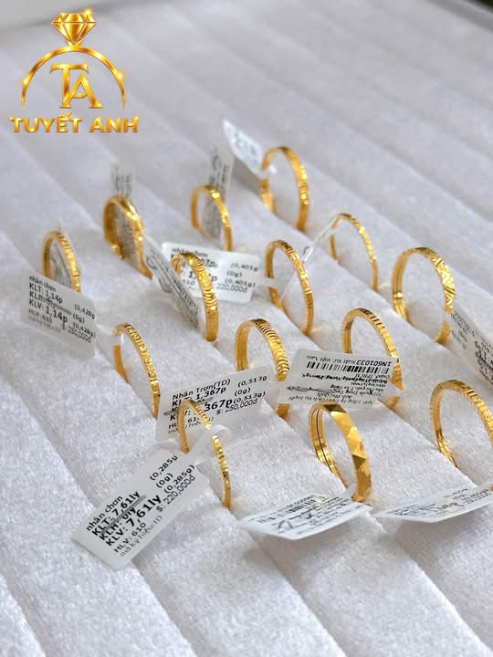 Nhẫn vàng 610