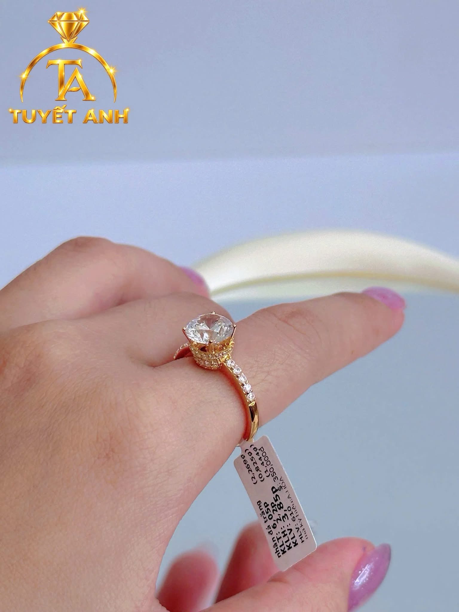 Nhẫn vàng 610