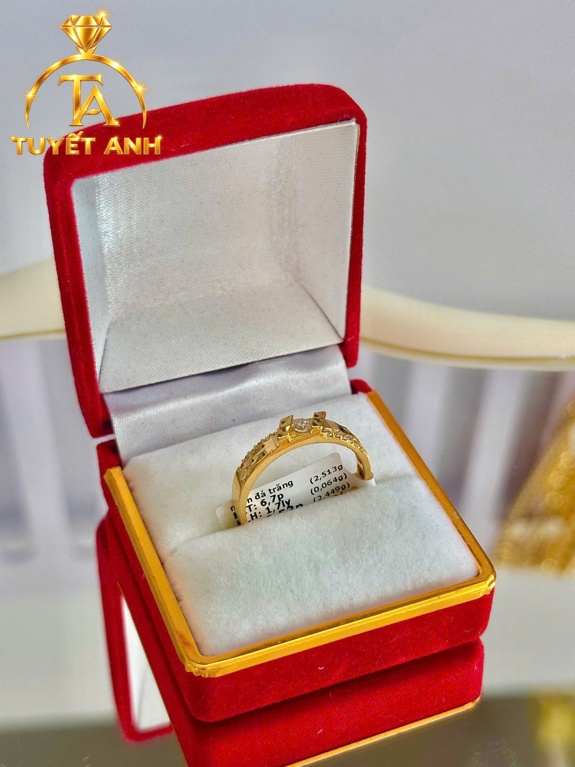 Nhẫn vàng 610