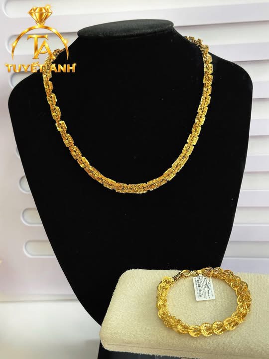 Dây chuyền vàng 610