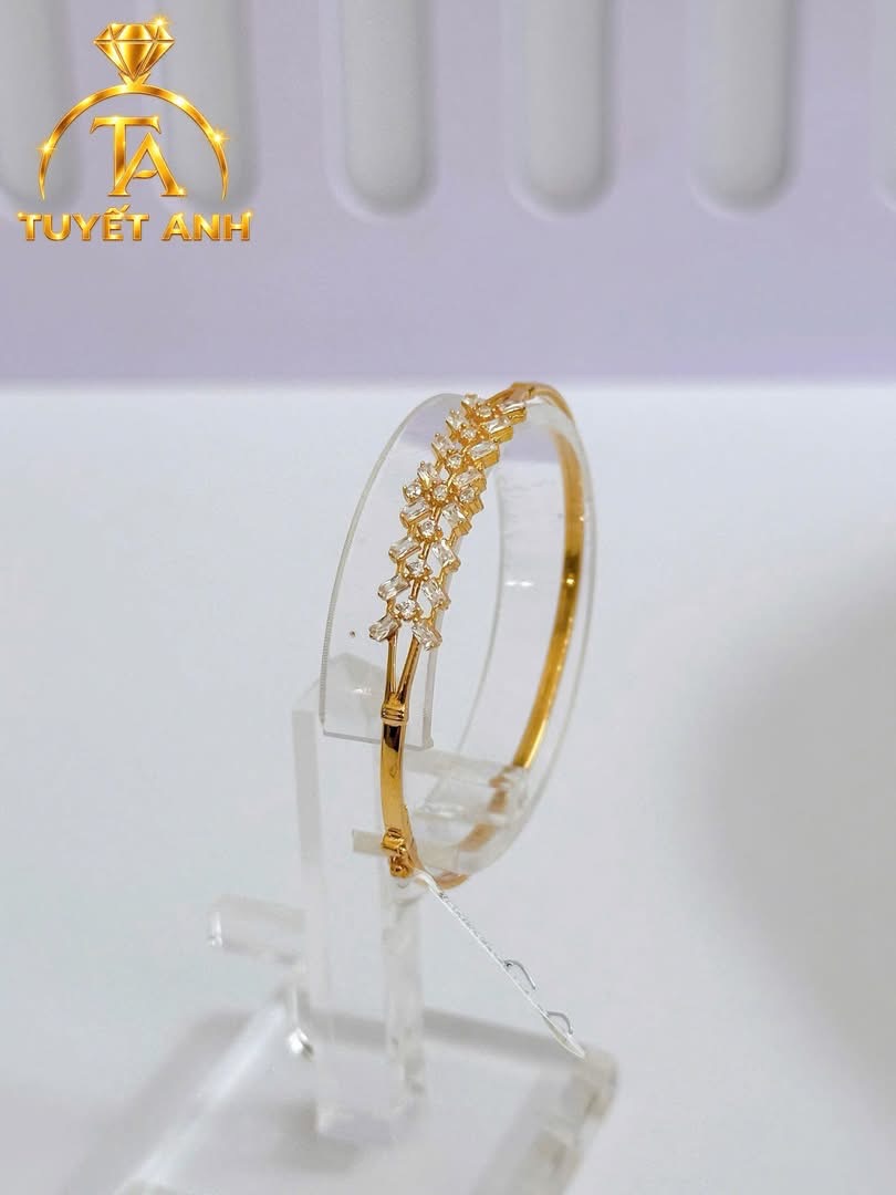 Vòng vàng 610