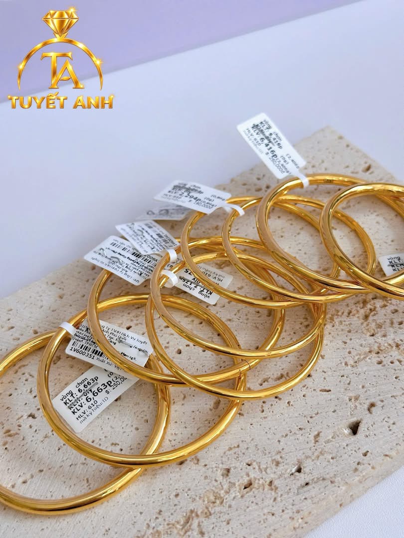 Vòng vàng 610