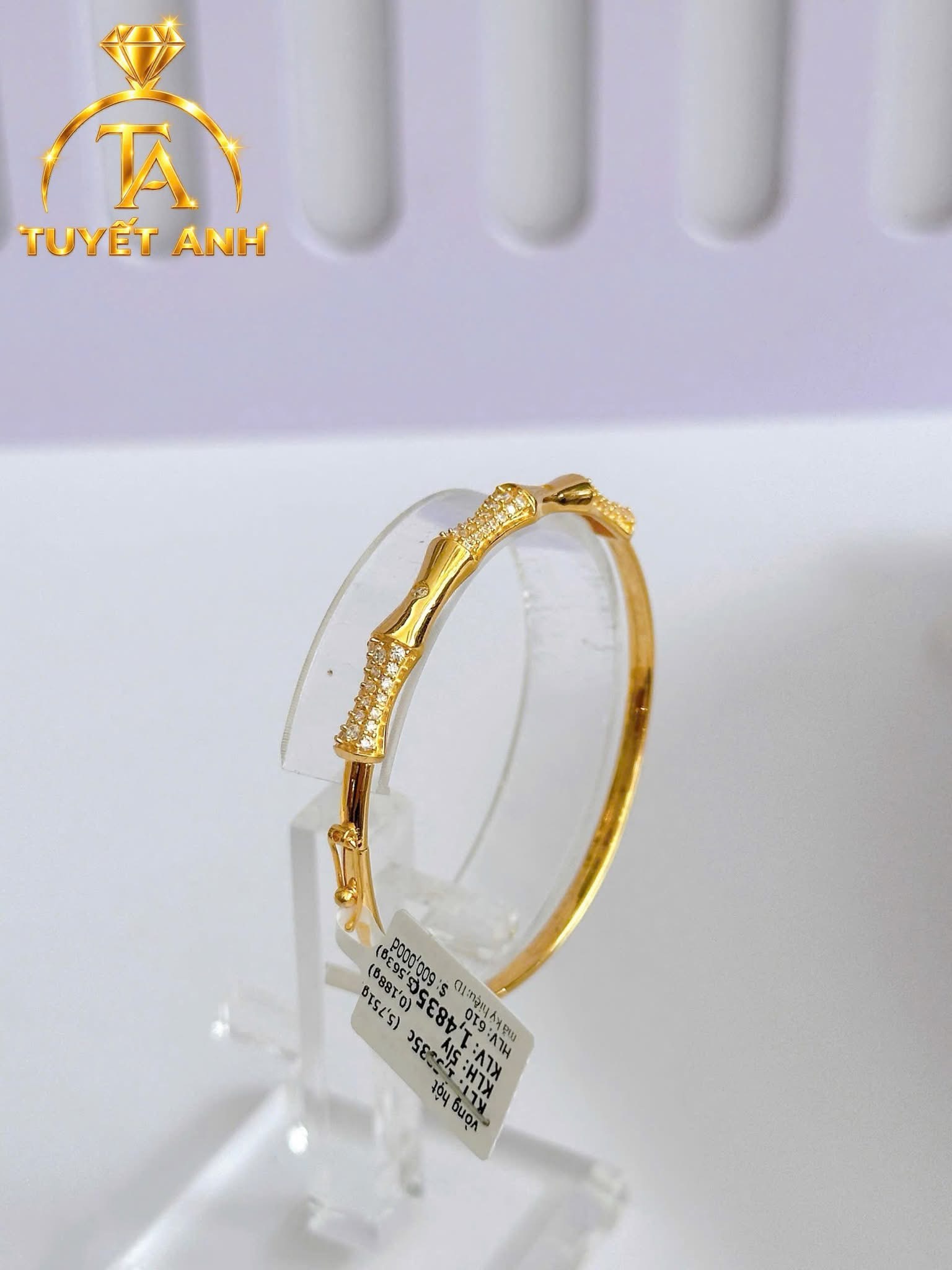 Vòng vàng 610