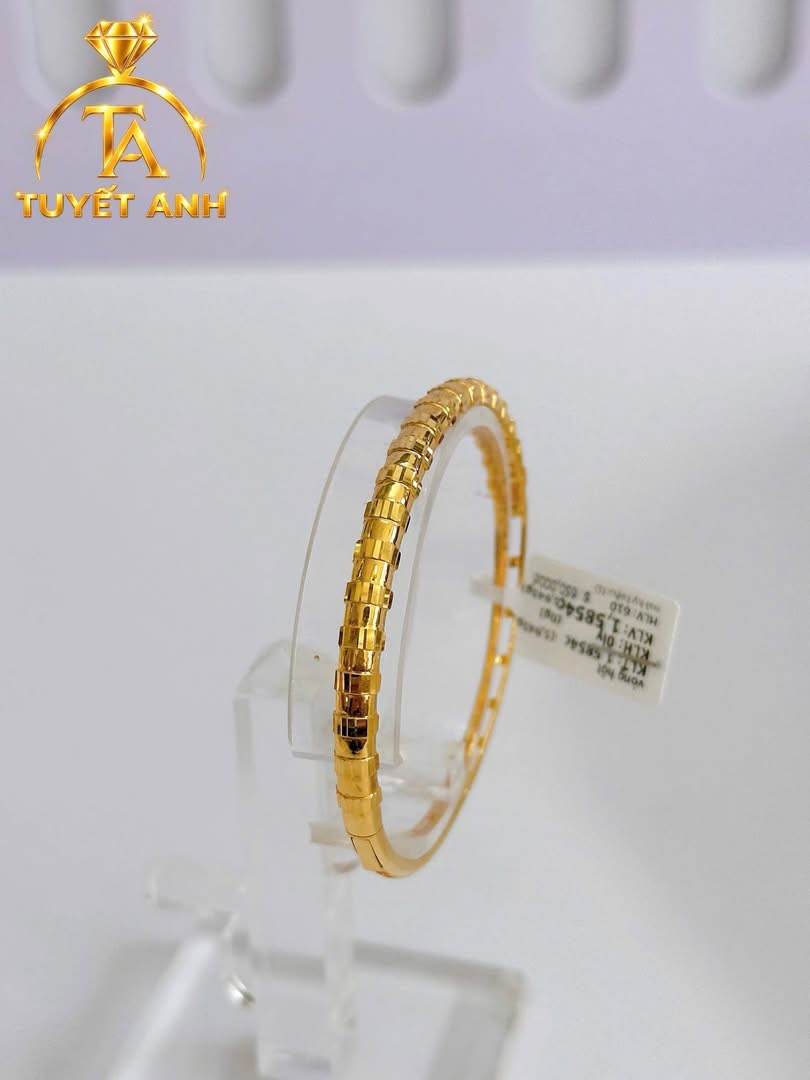 Vòng vàng 610