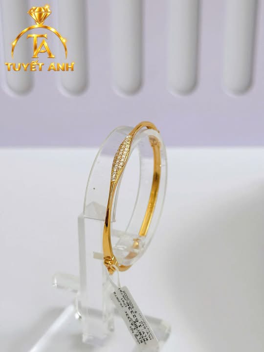 Vòng vàng 610