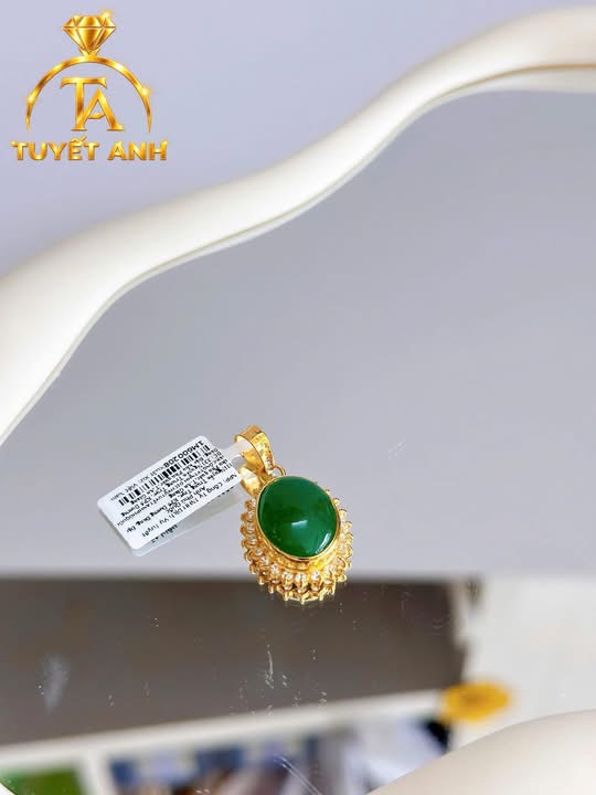 Mặt dây vàng 610