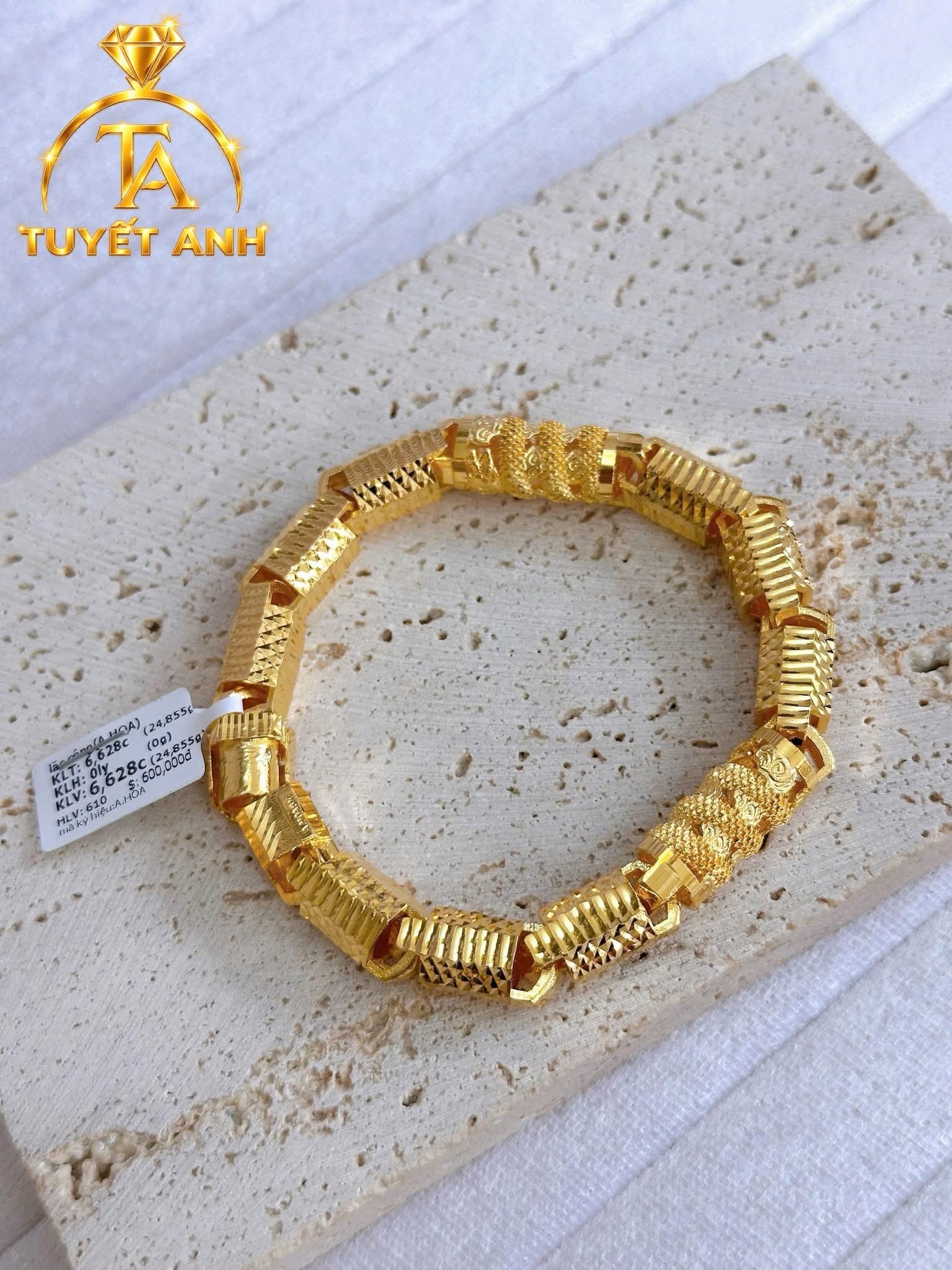 Lắc vàng 610