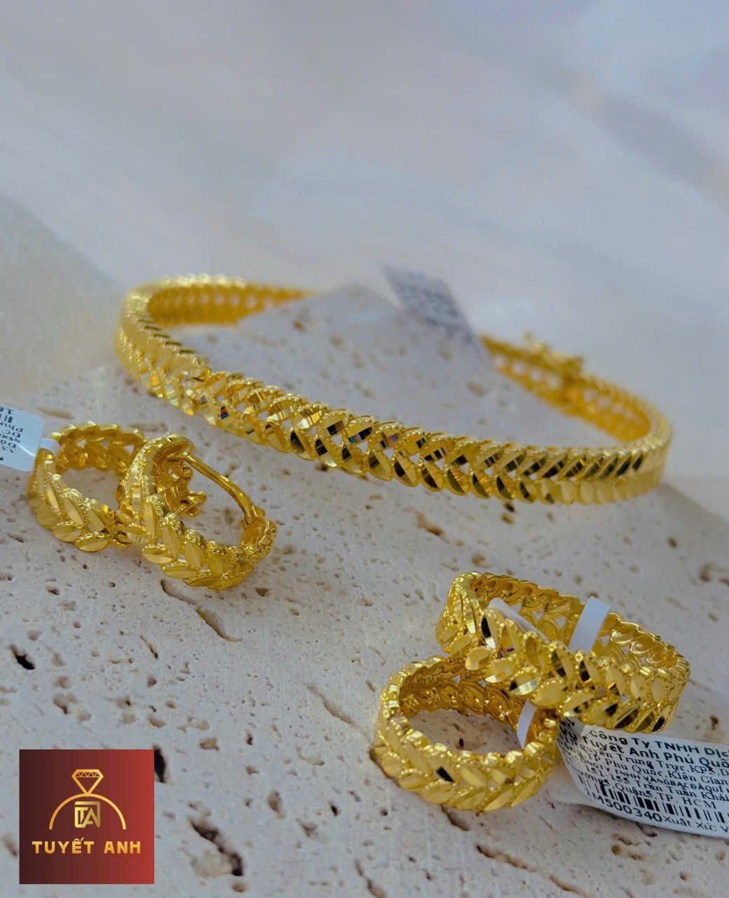 Bộ trang sức Tuyết Anh