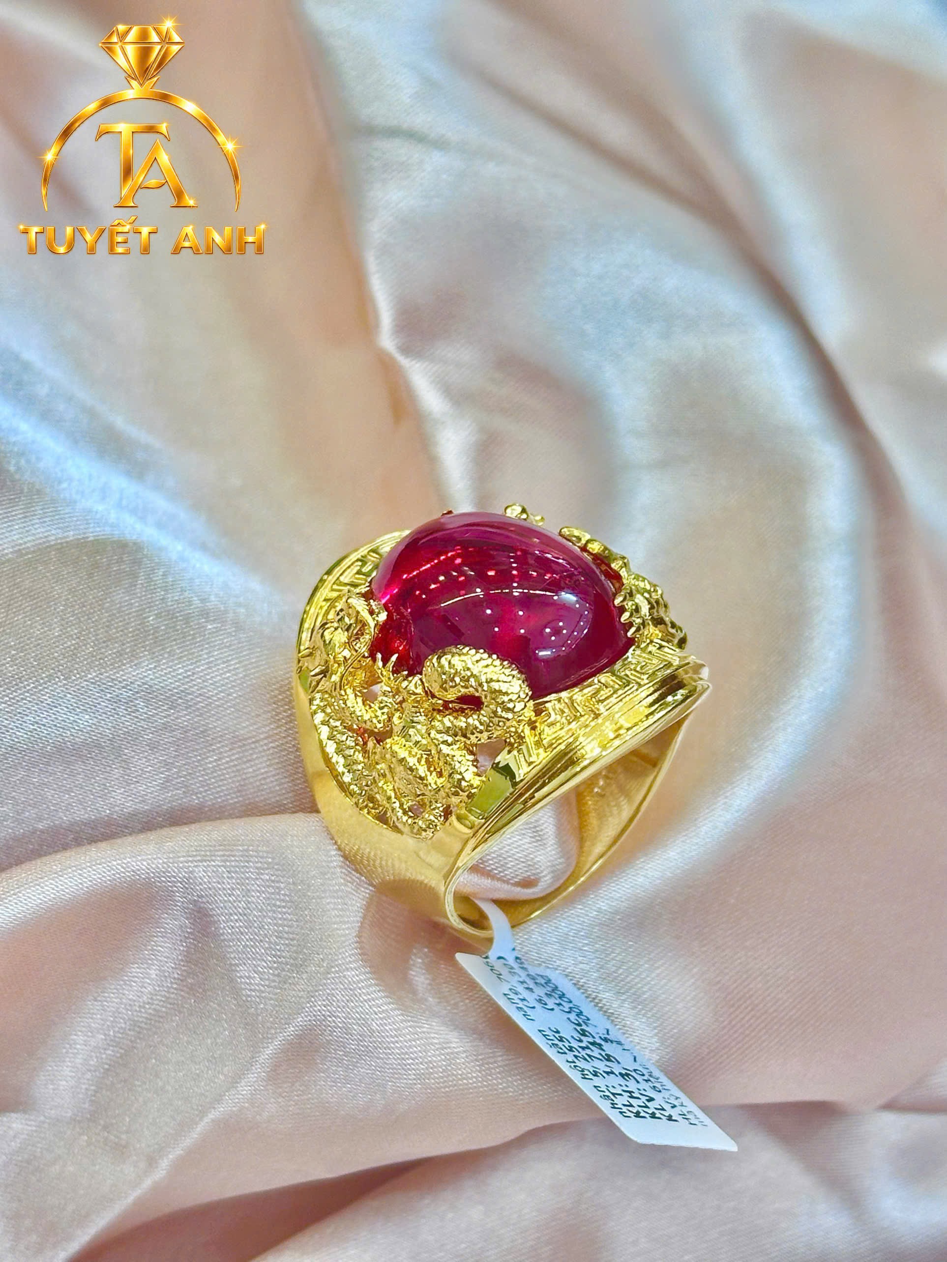 Nhẫn vàng 610